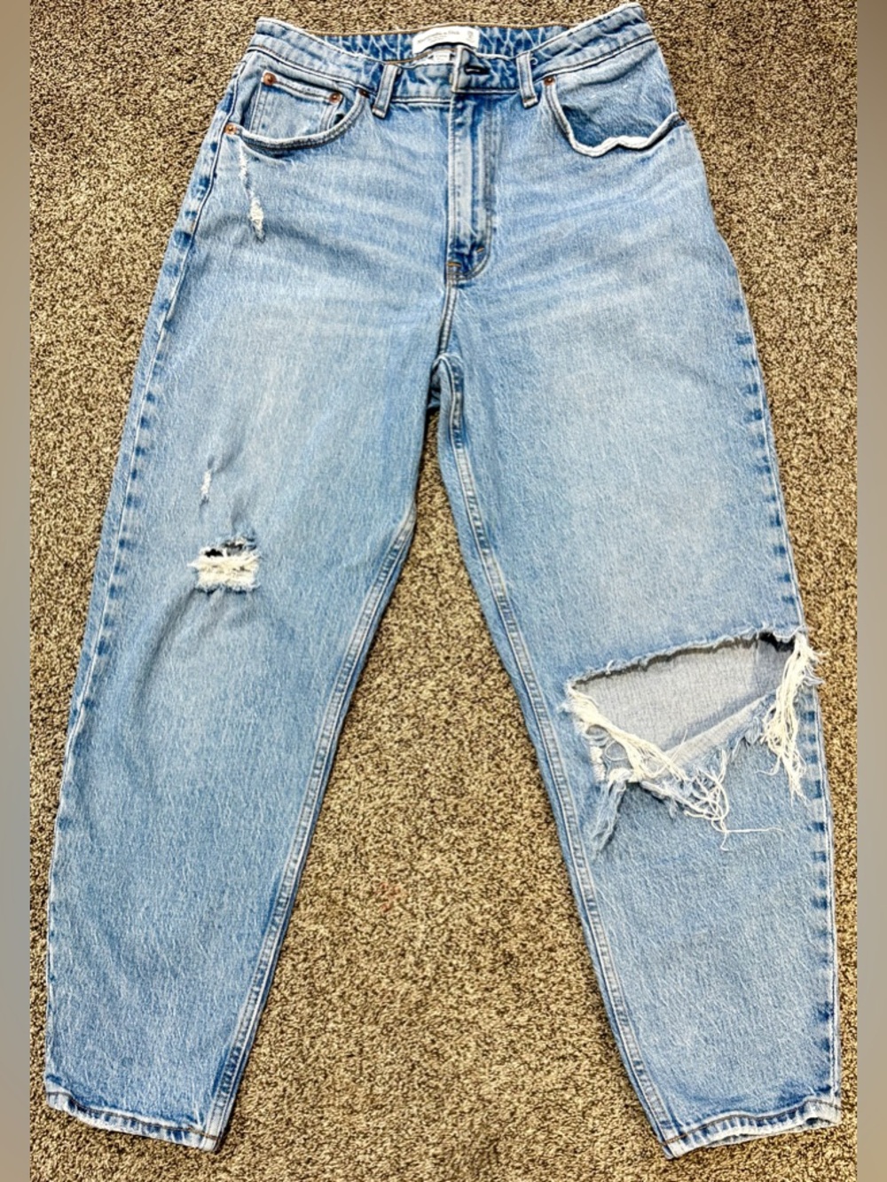 Abercrombie & Fitch 80s Mom Jeans Womens 28/6 High Rise Distressed Curve Love
